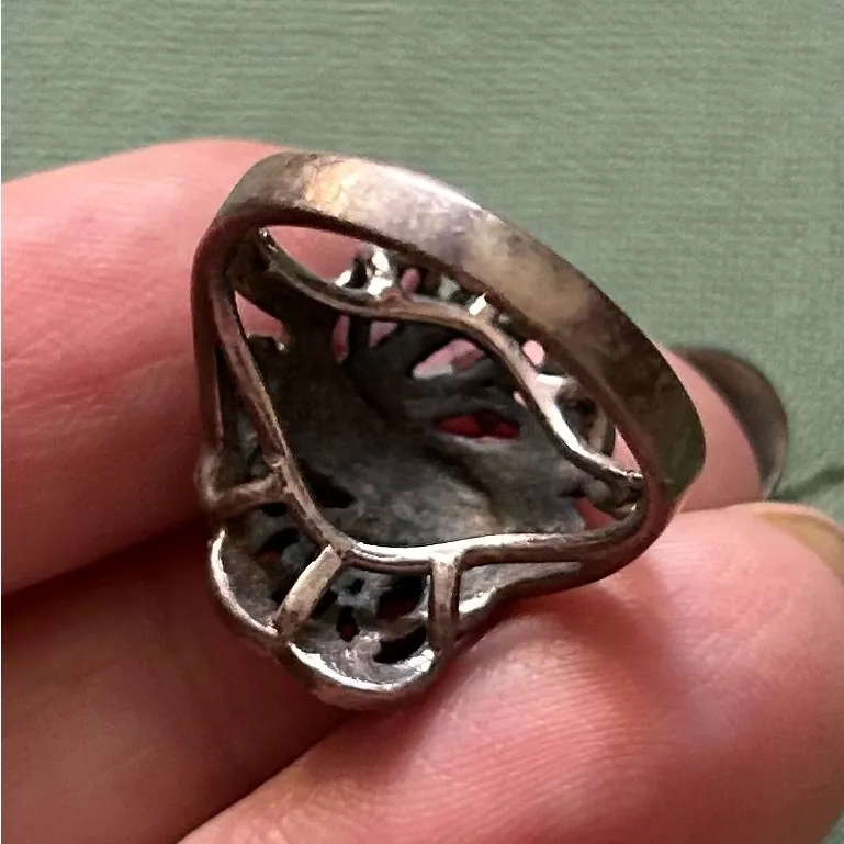 Vintage Sterling and Amethyst Ring Silver Size 8 - Image 4