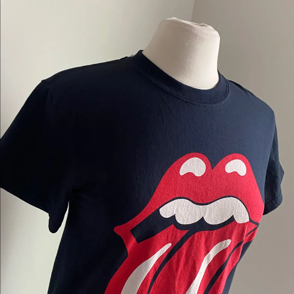 ROLLING STONES 2019 Tour T Shirt Womens Sz Small Black Band Tee - Image 2