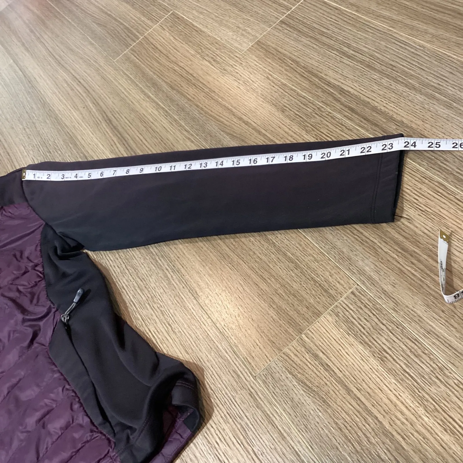 Puffer Jacket Plum Purple Black Full Zip Lightweight Athletic Coat Pre Owned‎ - Image 4