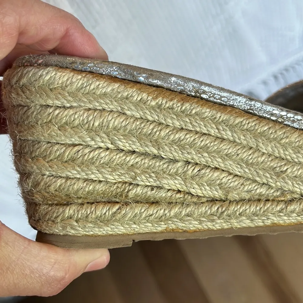 Yellow Box Espadrilles Silver Shimmery Buckle Slides Sandals Womens 8 - Image 12