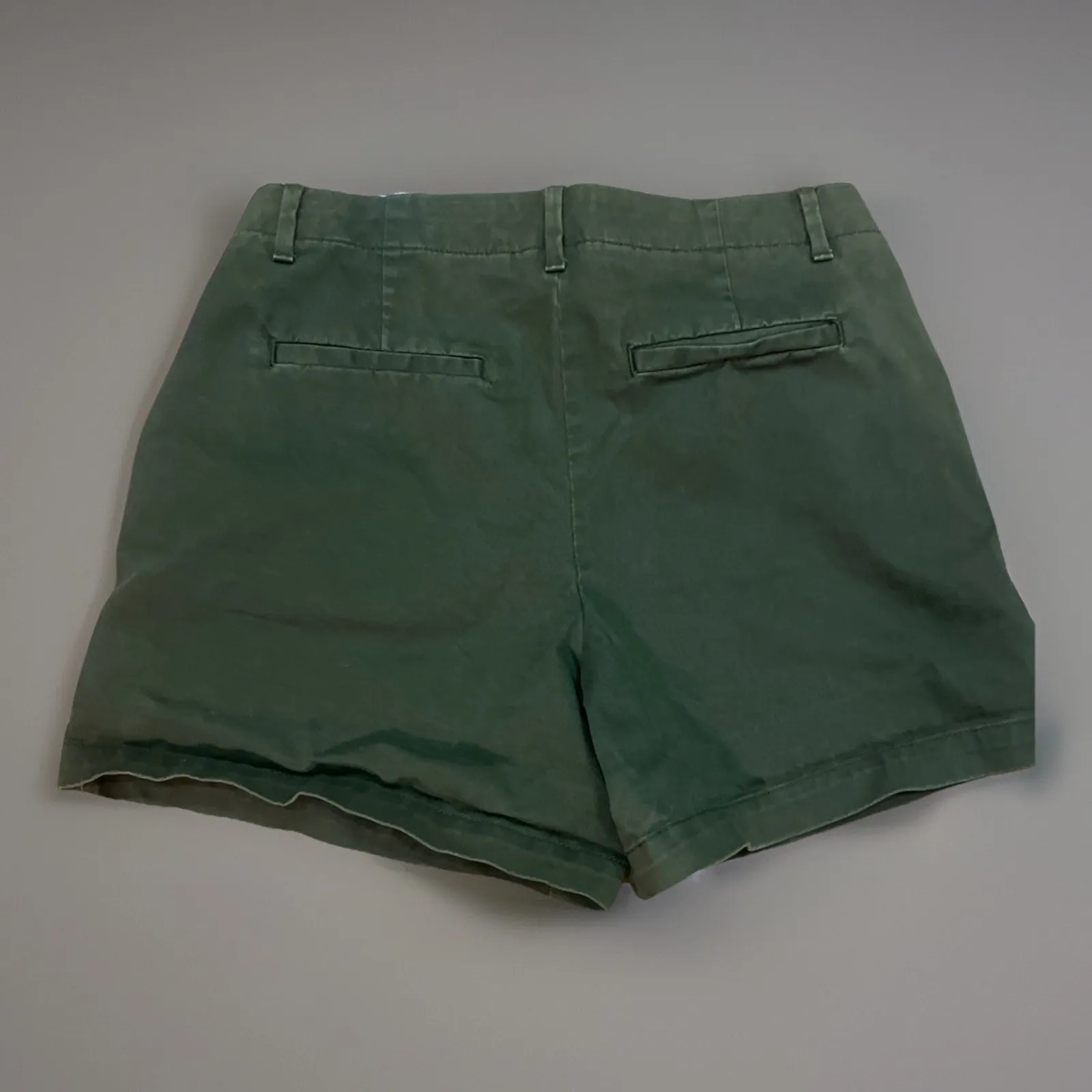 Banana Republic Authentic Chino Shorts Olive Green Women’s 8 - Image 2