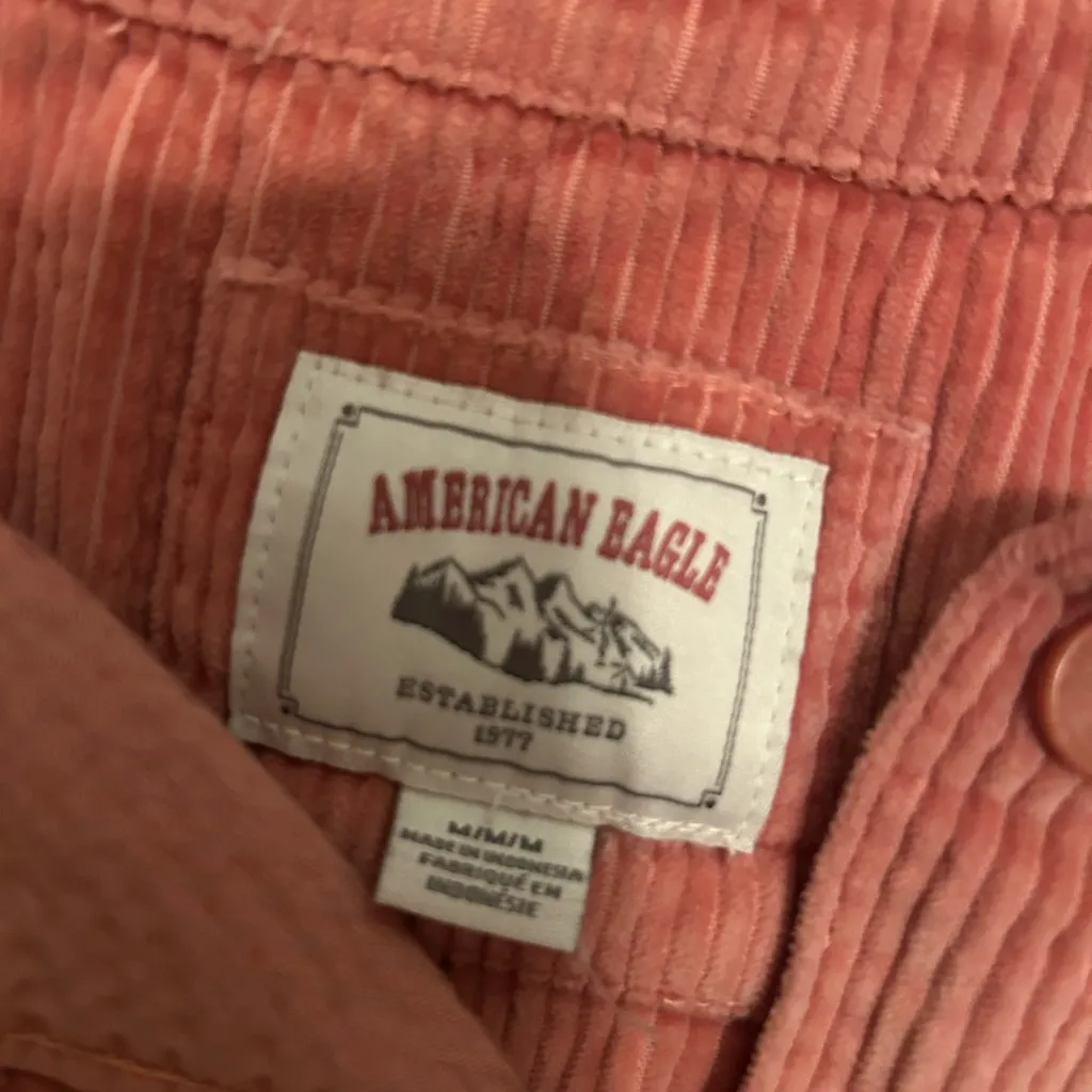 Women’s American Eagle Corduroy Pink Button Down Shirt Medium - Image 6