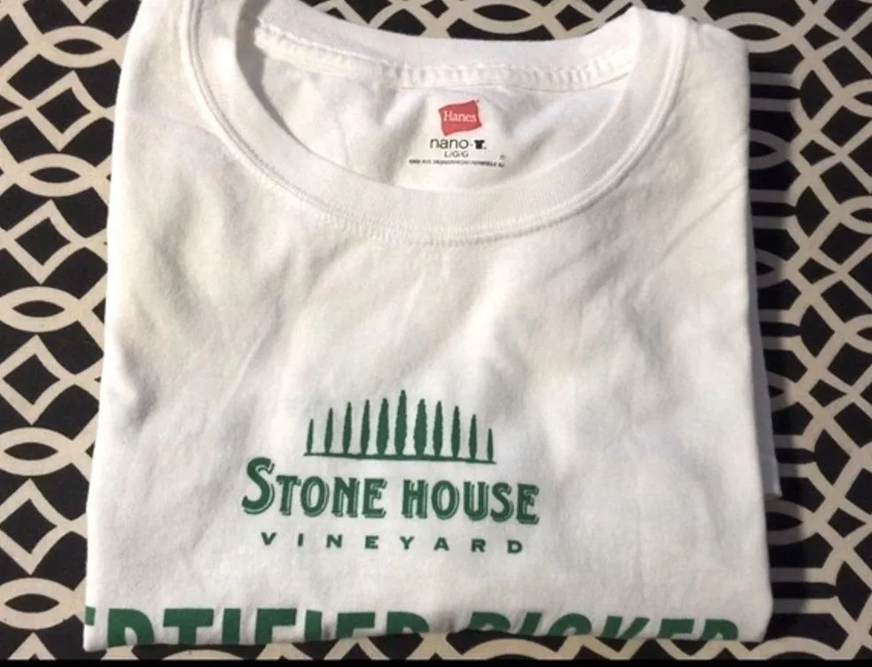 Wine Lovers, Stone House Vineyard t shirt White Size L - Image 4
