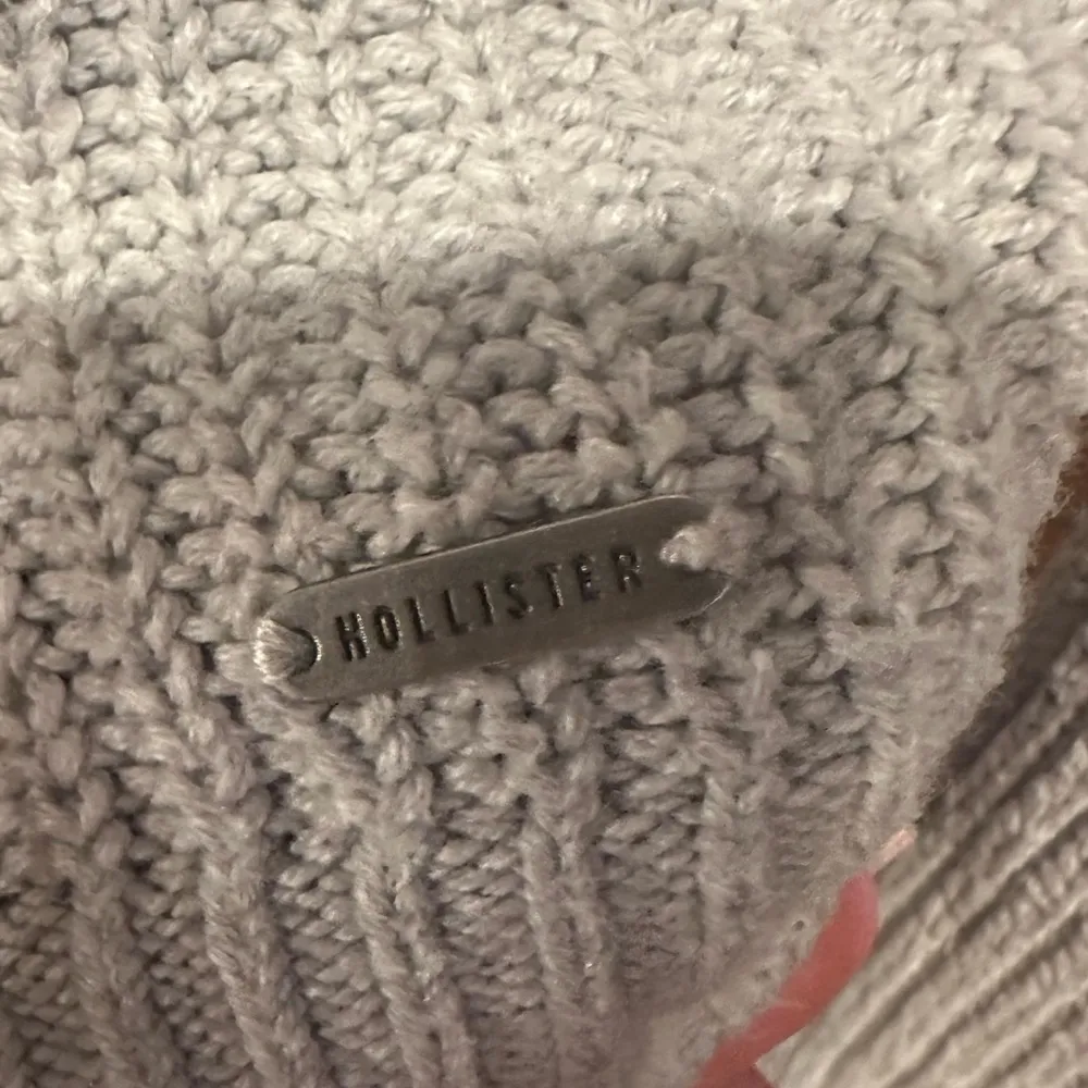 Hollister Crop Sweater Pale Blue Size Small - Image 4