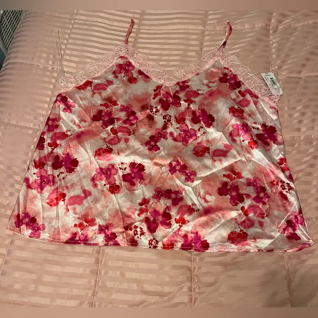 Ambrielle Sleepwear Faded Floral pink 2 piece cami tap pants nightie. Size XXL. - Image 3