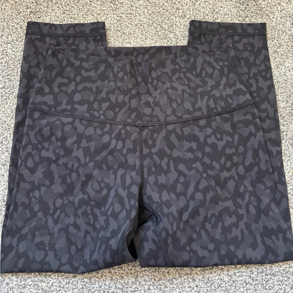 Lululemon Wunder Under Crop Leggings - Image 2