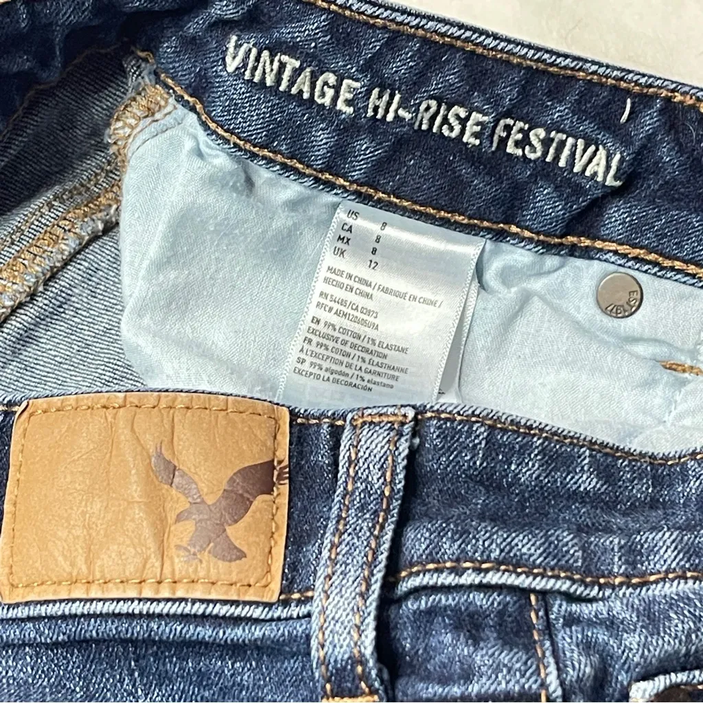 AMERICAN EAGLE Vintage High Rise Festival Blue Denim Shorts Frayed Hem, Size 8 - Image 6