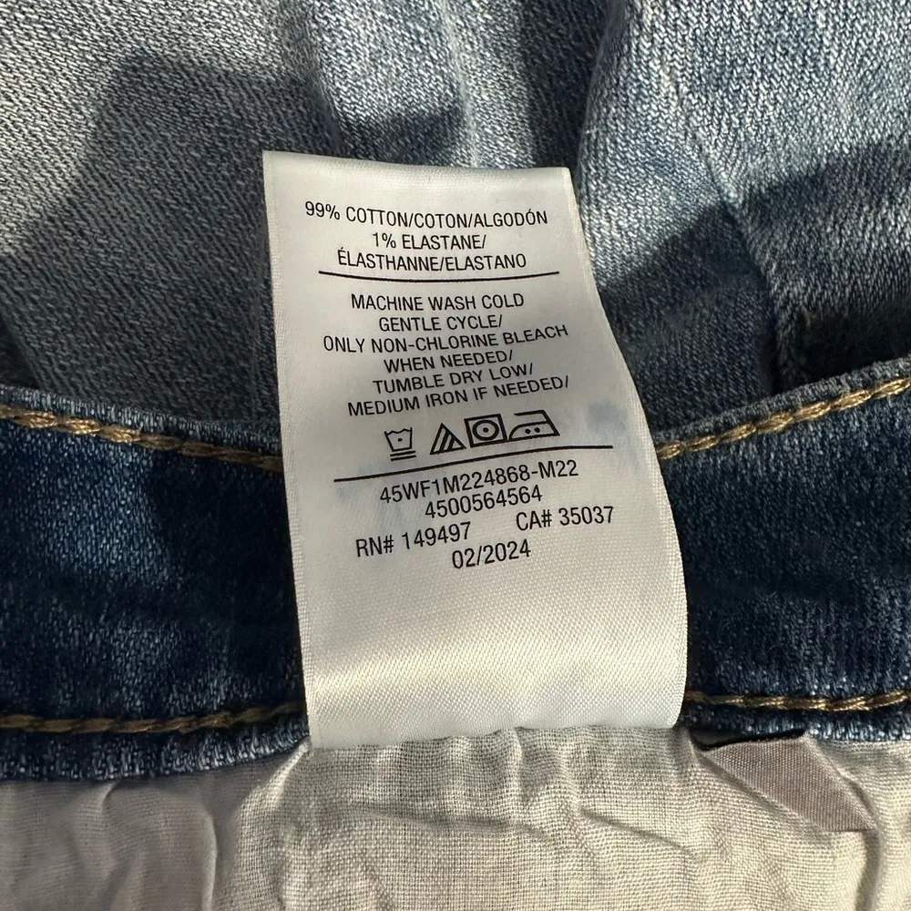 Joe’s Jeans Mia Relaxed Short size 31 Raw Hem 4” Inseam NWT Medium Wash Mid Rise - Image 13