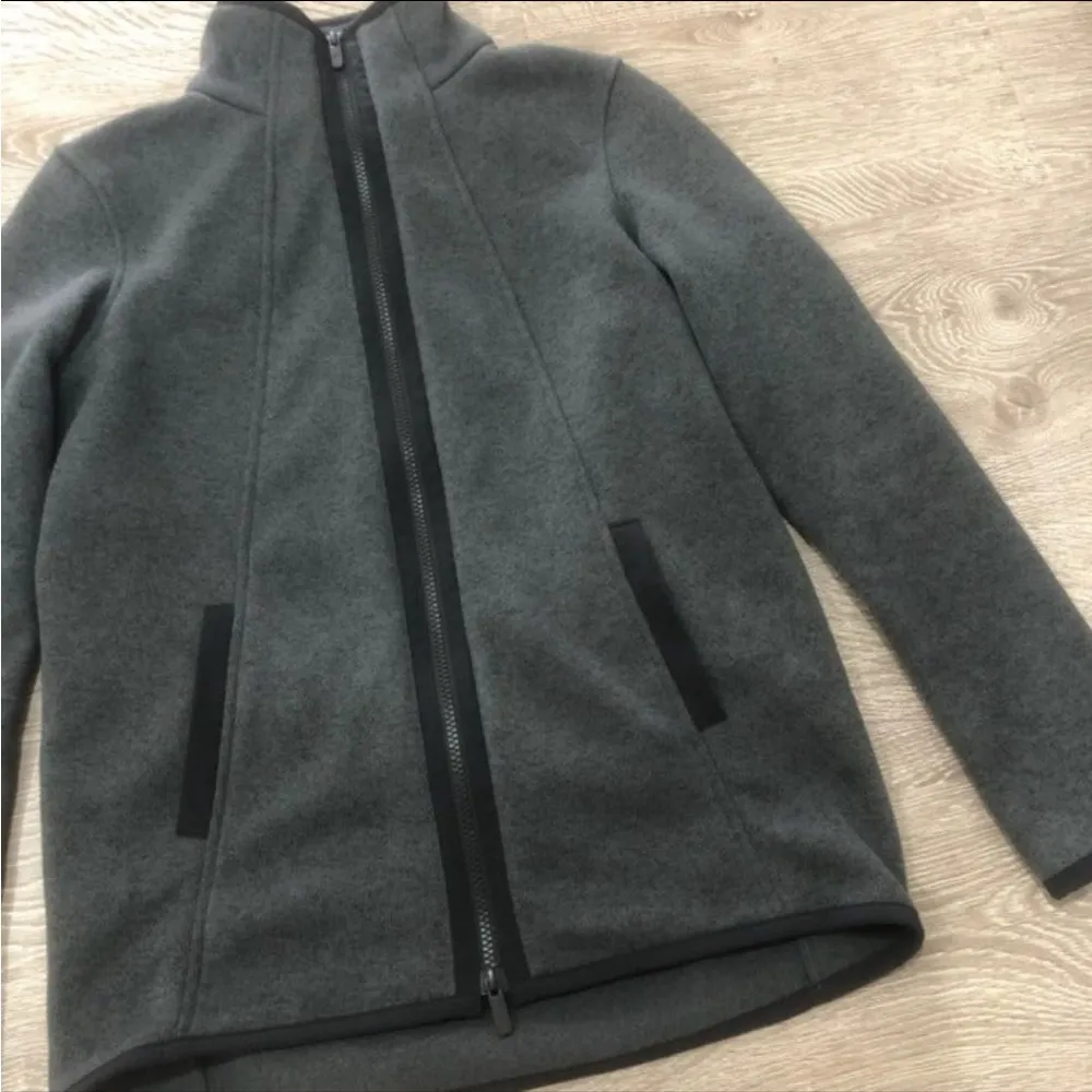 Lululemon Fleece Turtle Sweater Jacket 4 Small - Image 3