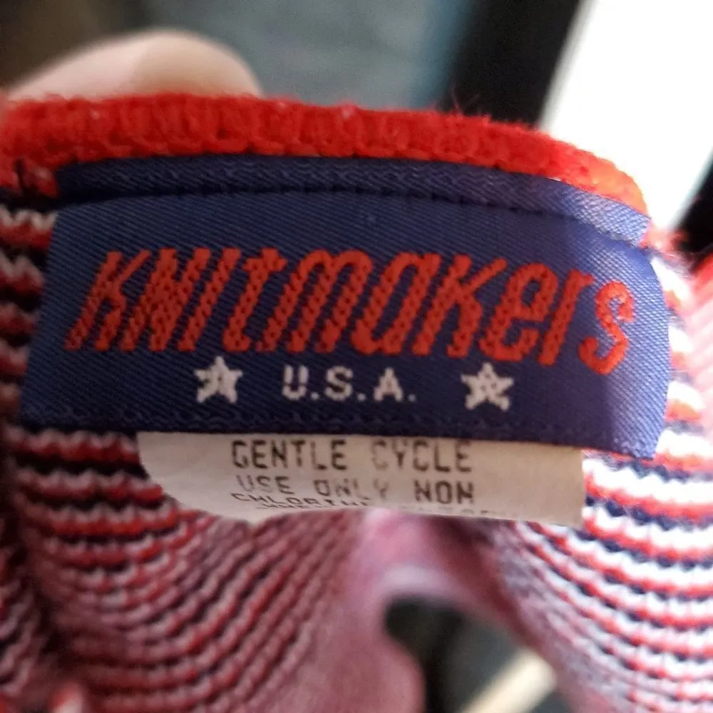 Knitmakers U.S.A. Star Pattern Scarf Red - Image 4