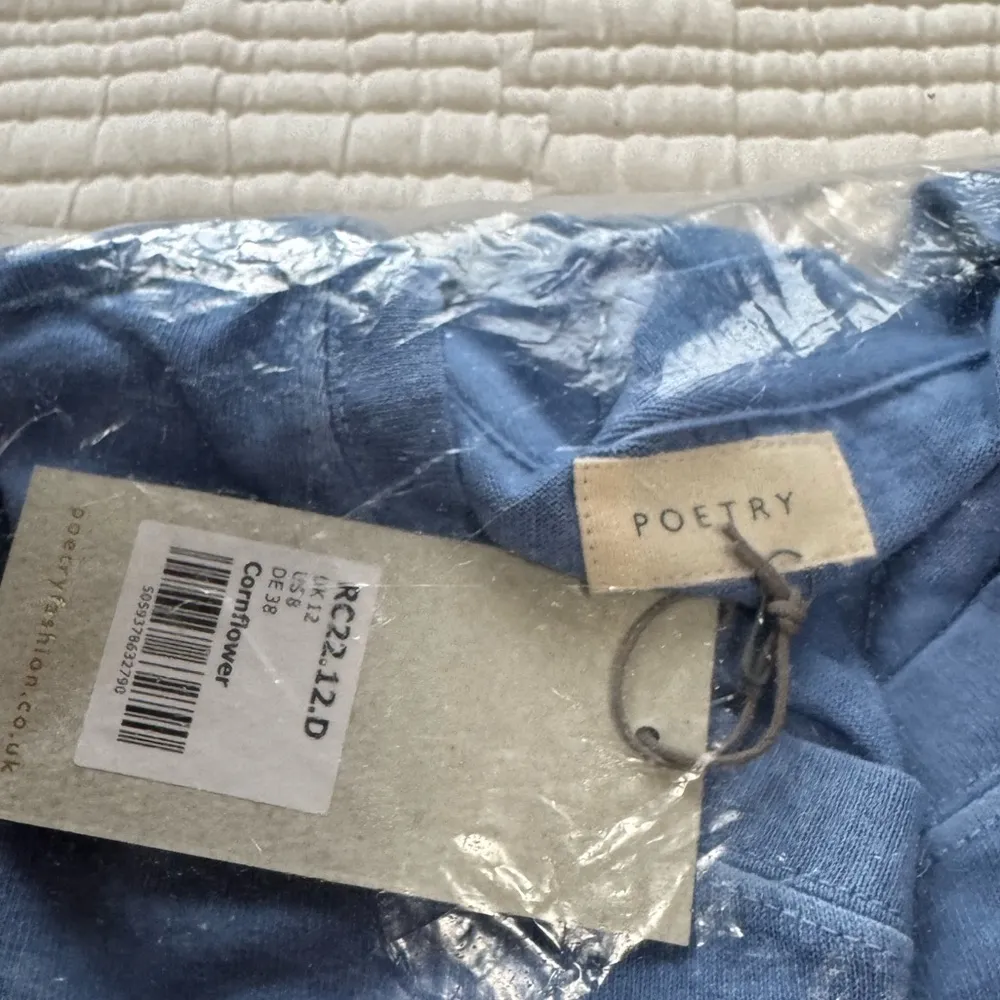 ROUND-NECK TOP
Pigment-dyed hemp & organic cotton - Image 4