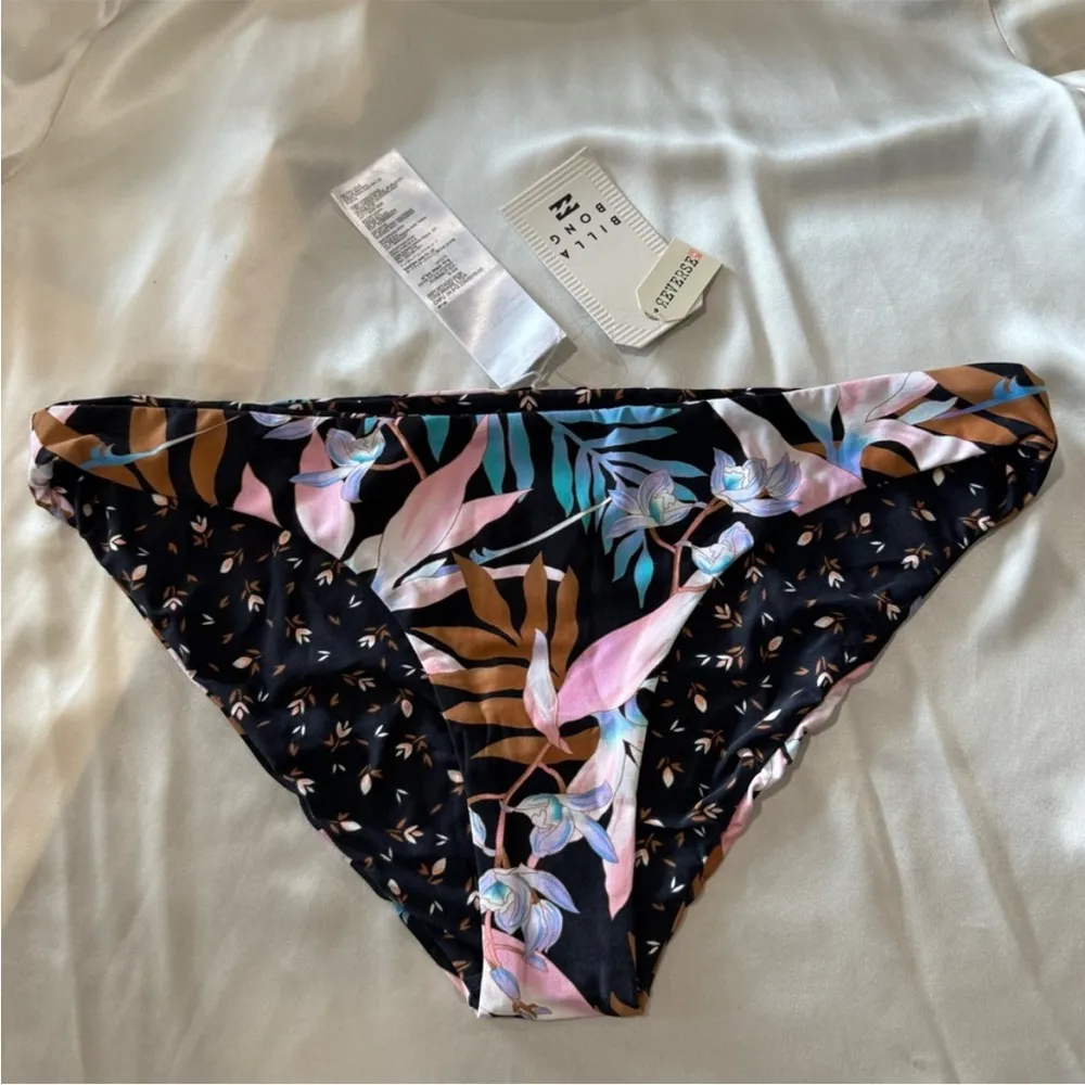 Billabong Multicolor Tropic Moon Lowrider Reversible Bikini Bottoms Size L NWT - Image 10