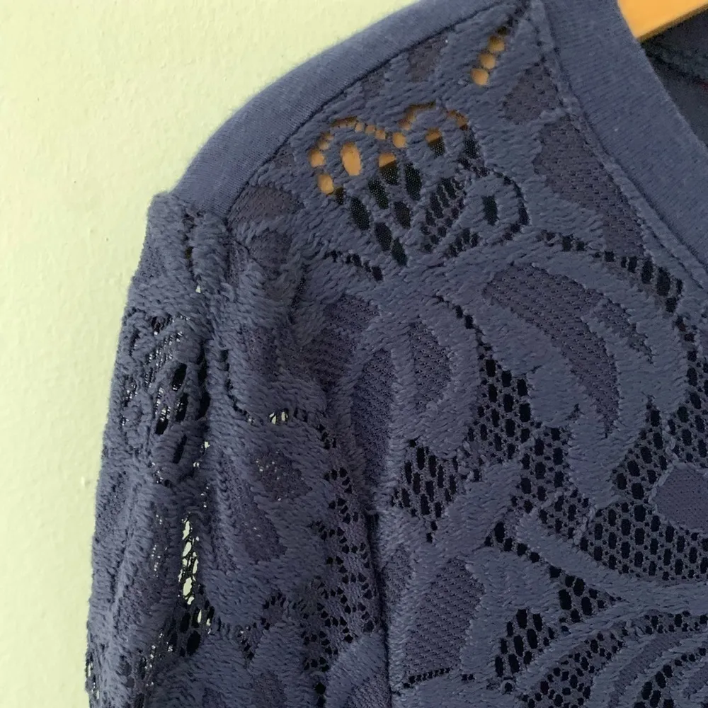 Forever 21 Navy Blue Lace Floral Long-sleeve Top Medium - Image 3