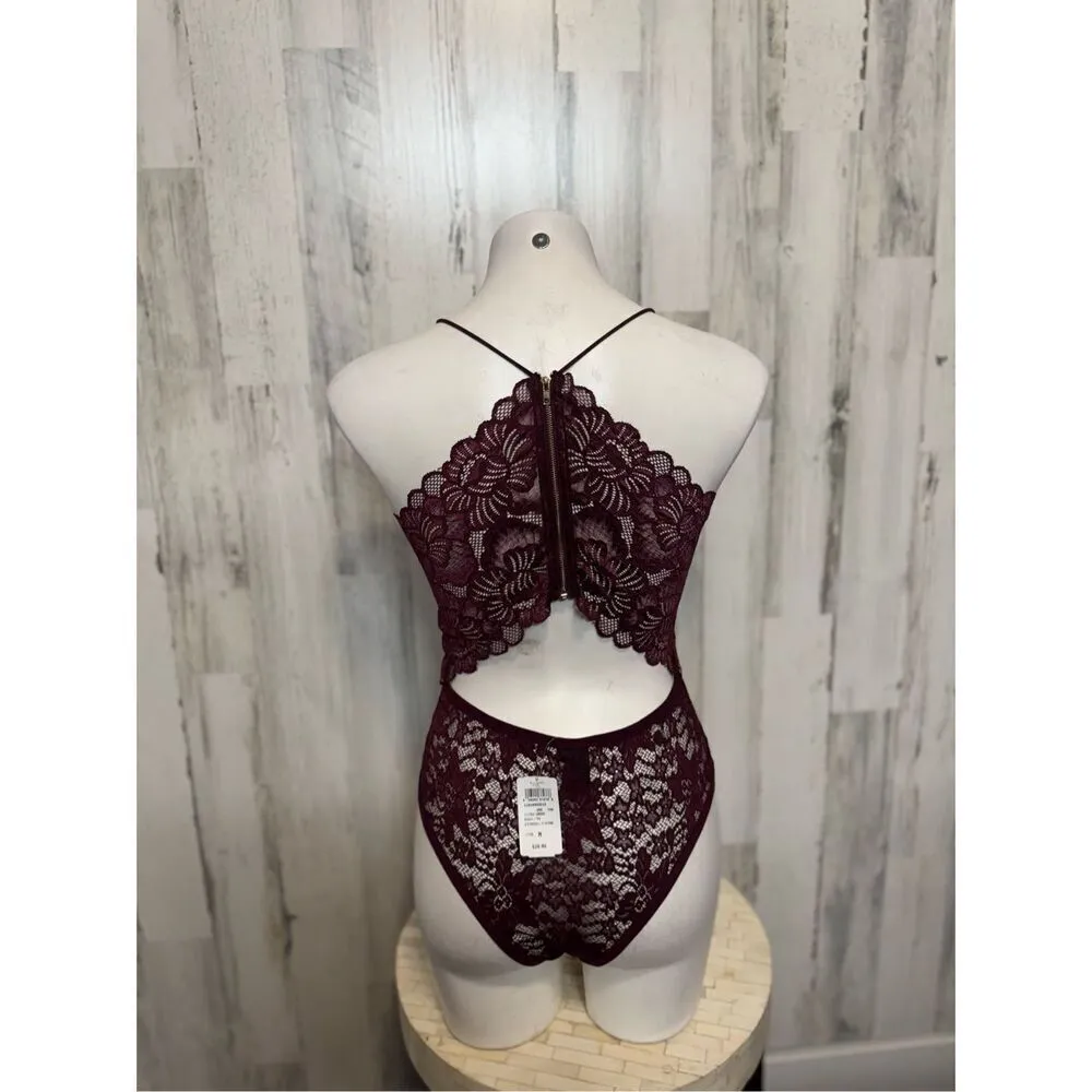 Windsor laced red bodysuit - Image 4