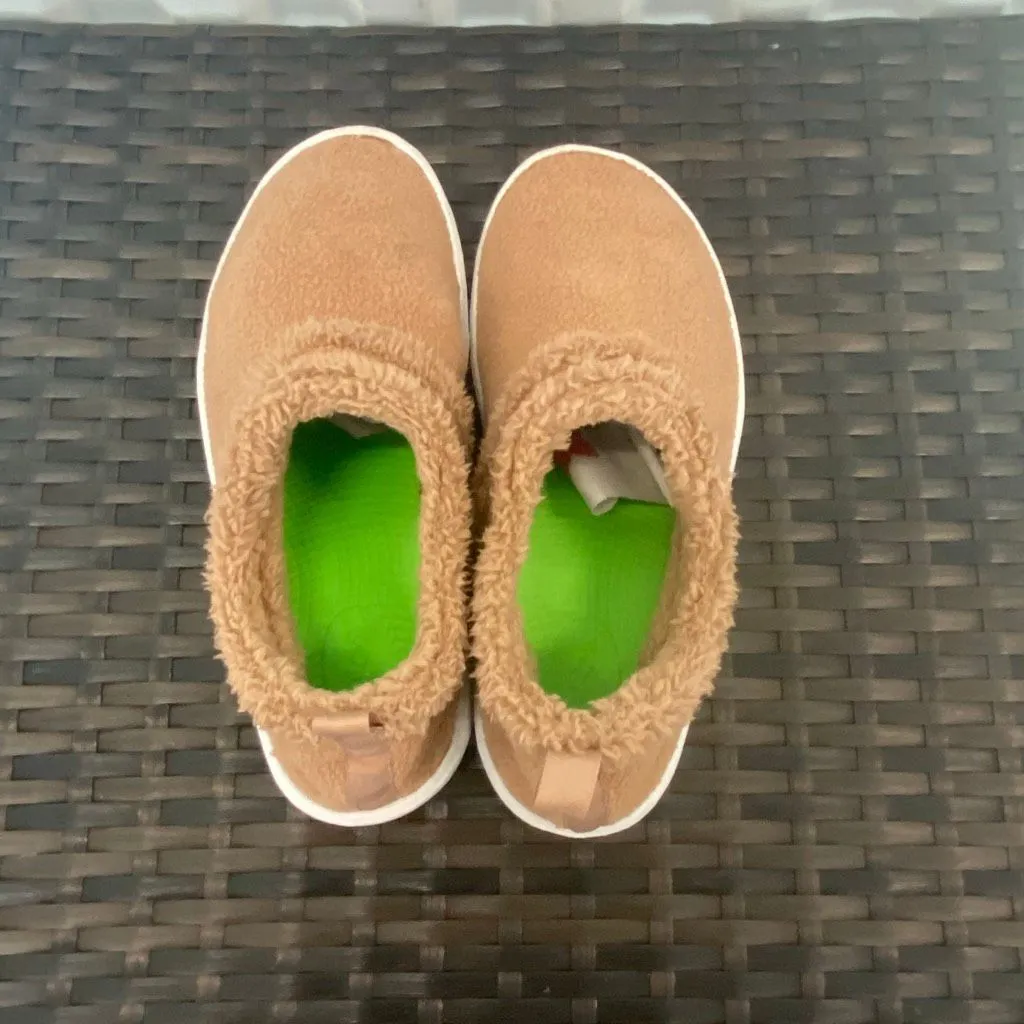 Oofos Oocoozie Mules chestnut women’s size 7 Brown - Image 4