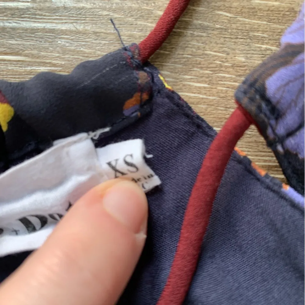 Line & Dot Faye Dark Purple Floral Short Sleeve Dress XS - Image 4