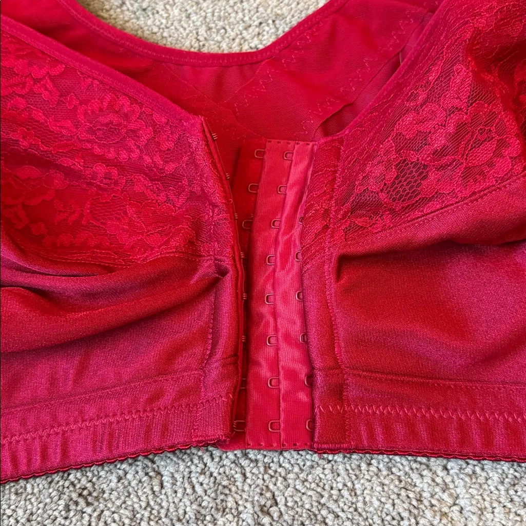 Comfort Choice Red Bra SIZE 50D - Image 3