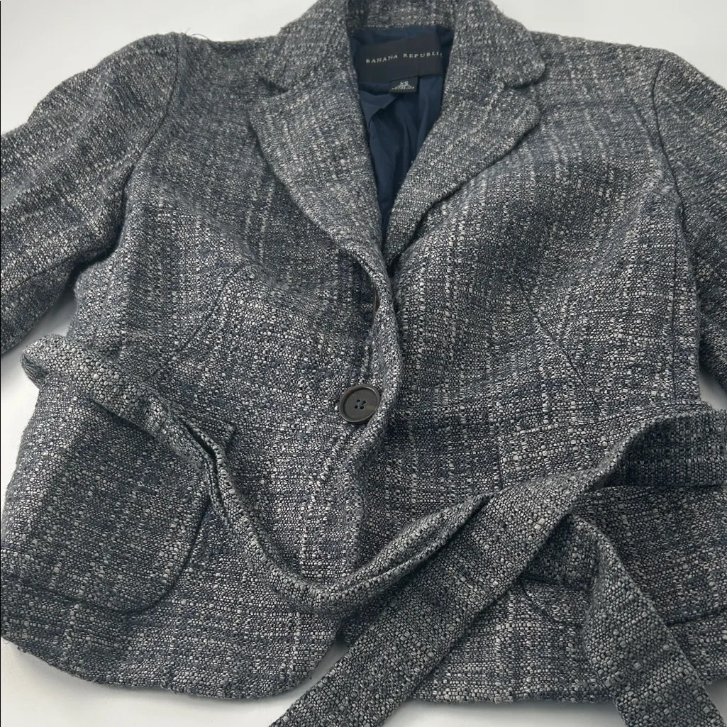 Banana Republic Charcoal Tweed Blazer - Image 6