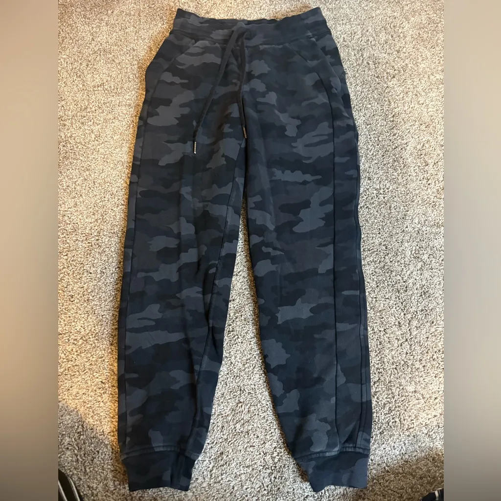 lululemon camo joggers - Image 2