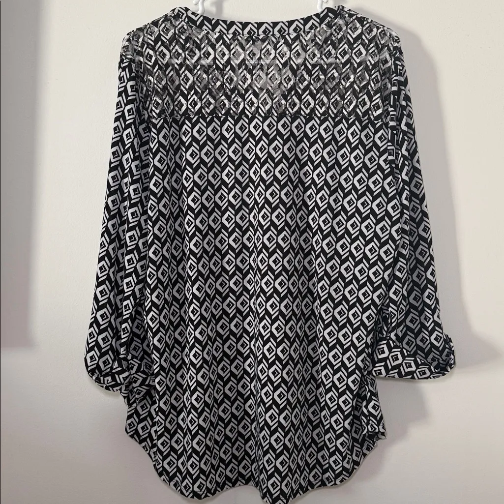 Ava & Grace Women’s Black White 3/4 Roll Sleeve‎ Business Casual Blouse size XL - Image 5