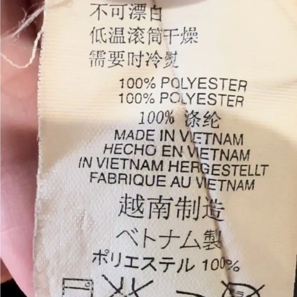 Oakley women’s zip up vest - Image 7