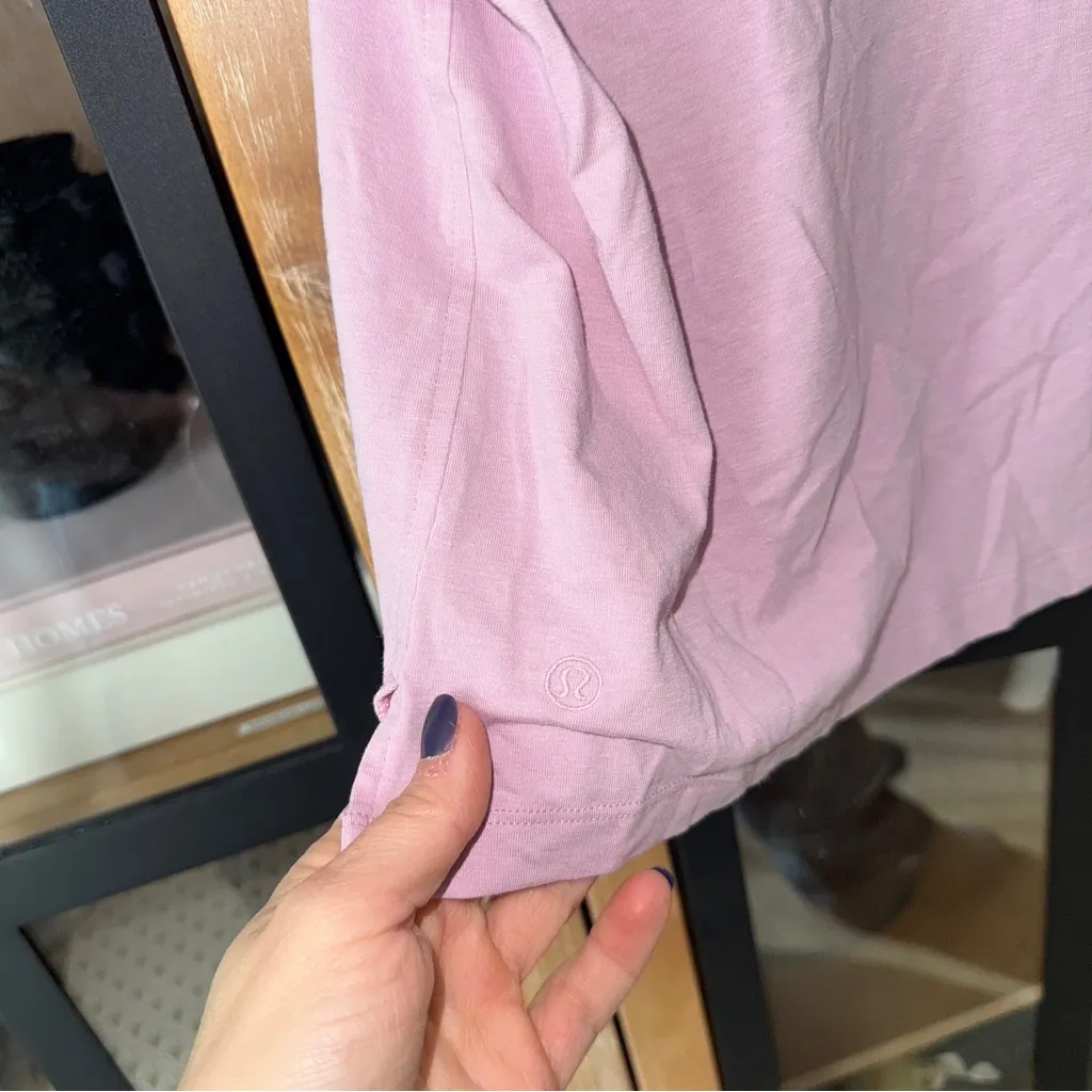 Lululemon tee short sleeve Classic-Fit Cotton Blend T-Shirt Meadowsweet Pink - Image 4