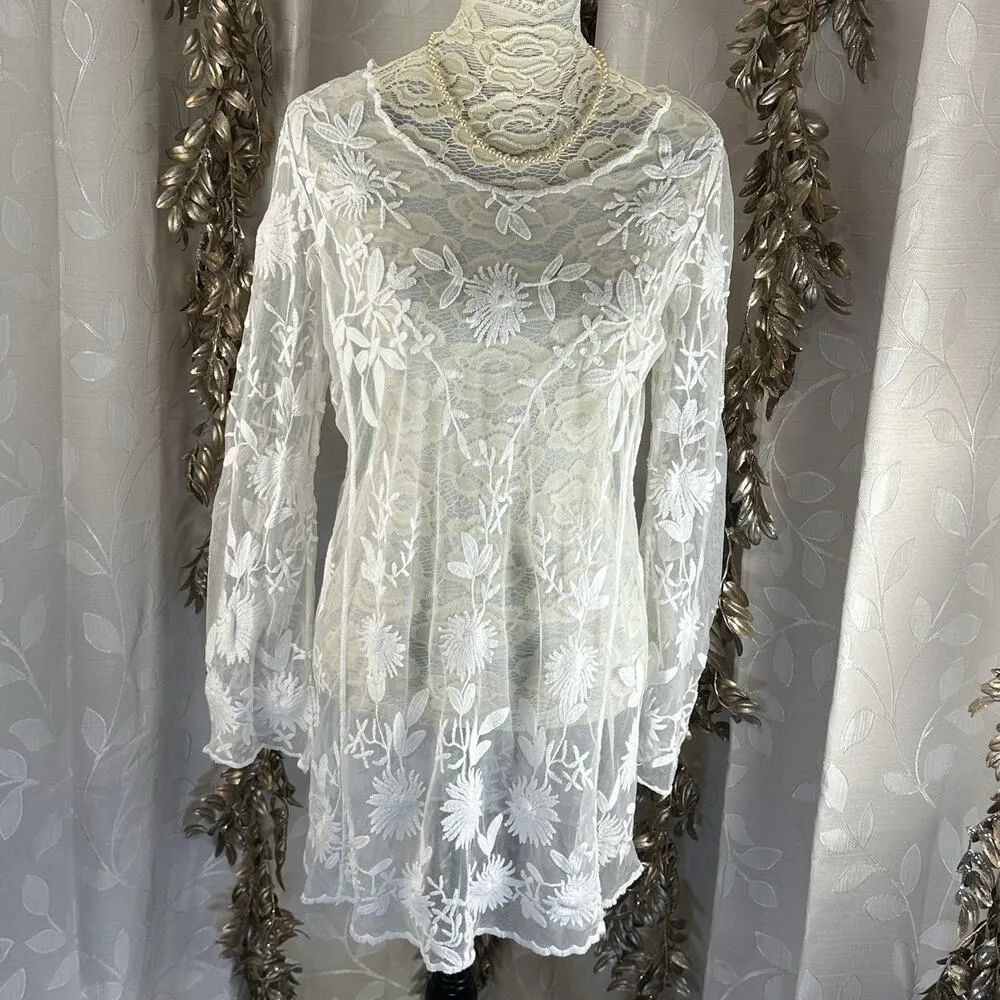 Forever 21 White Floral Embroidered Sheer Mesh Tunic Top Swim Cover S/M (flawed) - Image 5