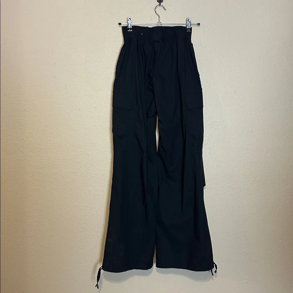 Nike High-Waisted Cargo Pants Black Size XS - Image 8