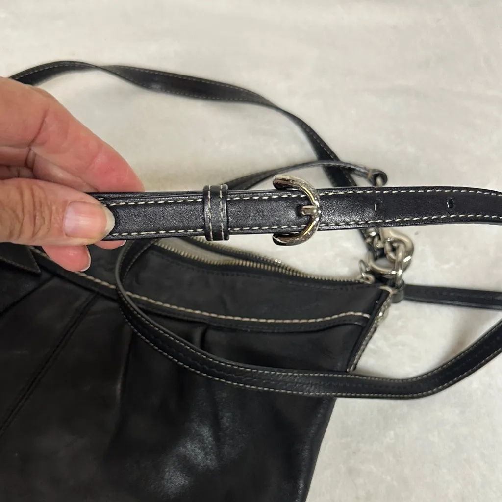 Coach Black Leather Hobo Bag with detachable crossbody strap - Image 9