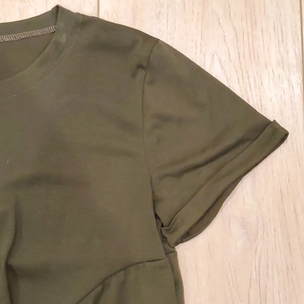 NWOT! Front Knot Khaki T - Image 4