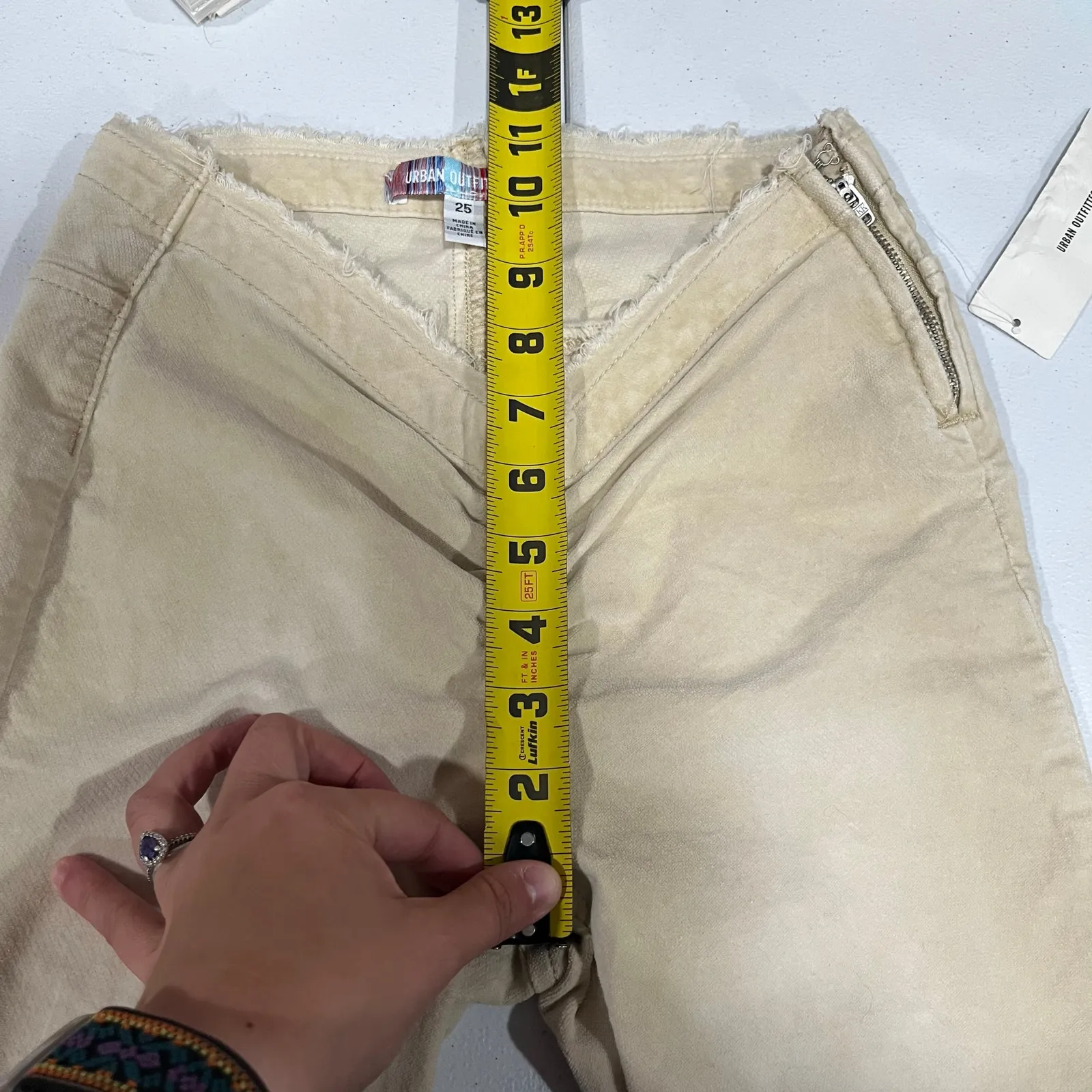 New Urban Outfitters Pants Women's Size 25 Flare Leg Ruched V-Front Pants Ivory - Image 6