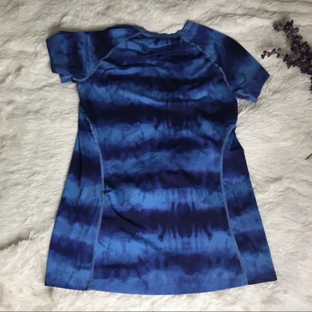 Nike dri fit tie die short sleeve blue shi… - Image 3