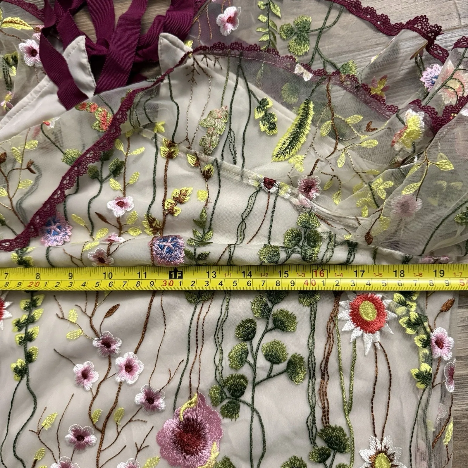 Alexis Kylie Floral Embroidered Cold Shoulder Blouse – Women’s Small - Image 7