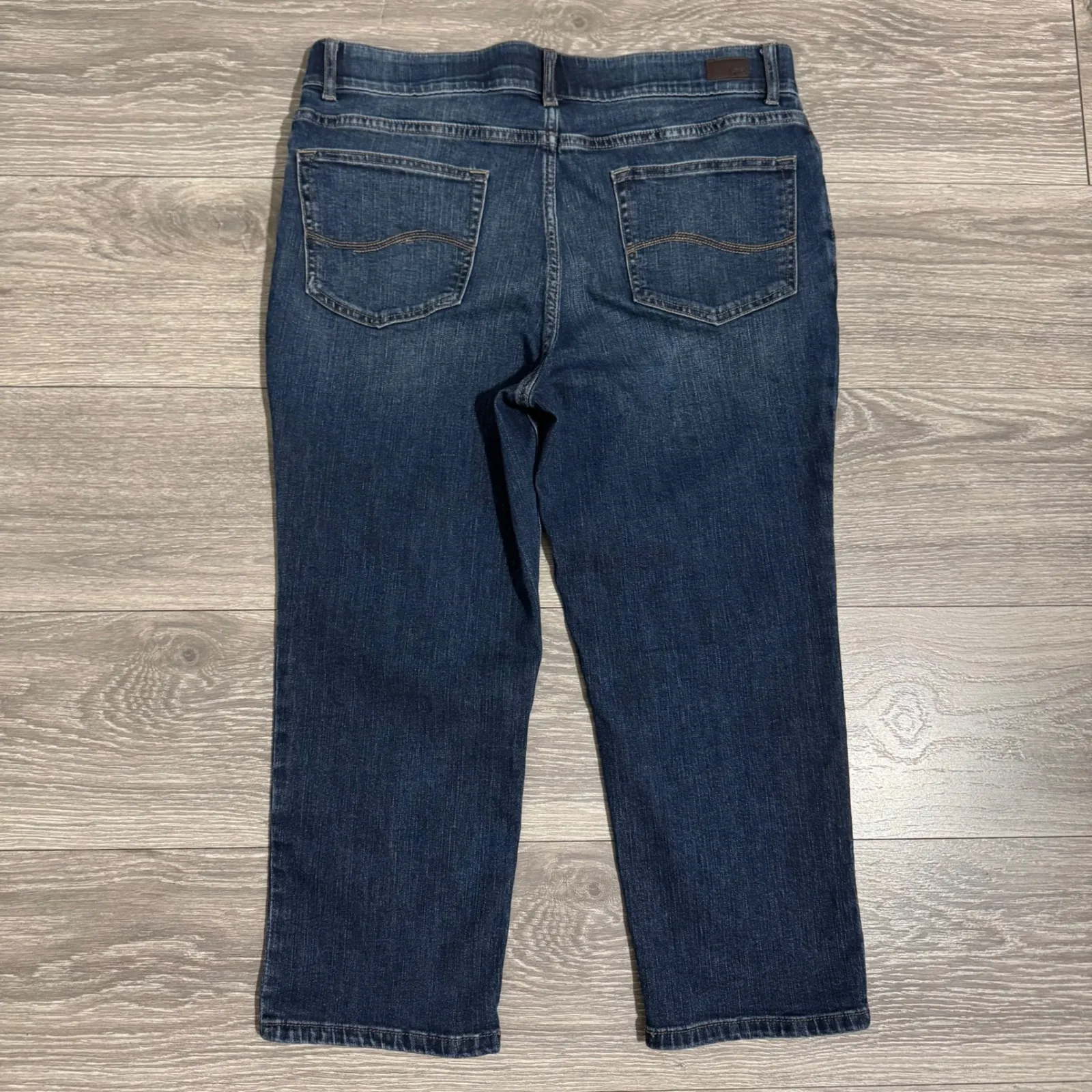 Lee‎ Women Regular Fit Mid Rise Blue Wash Denim Cropped Capri Jeans Size 14W - Image 5