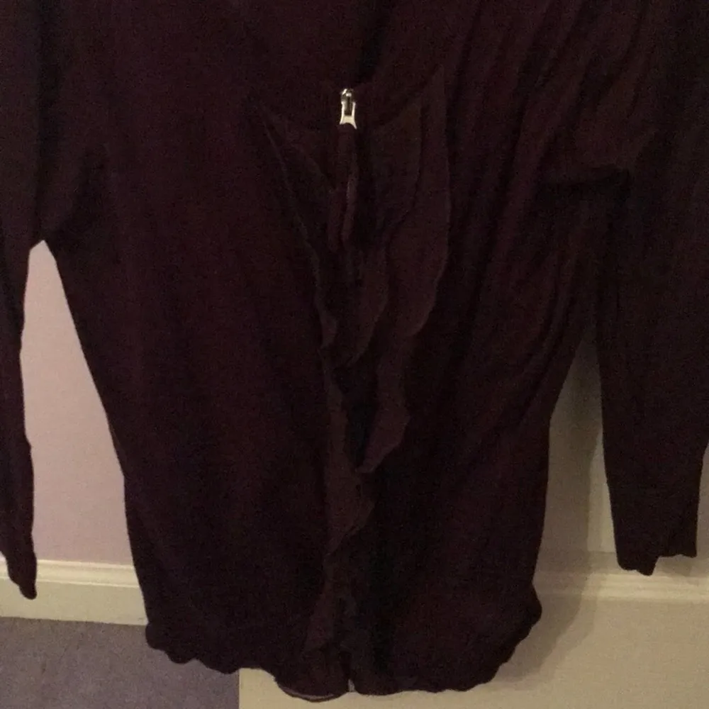 F21 burgundy zip up light sweater cardi large - Image 3