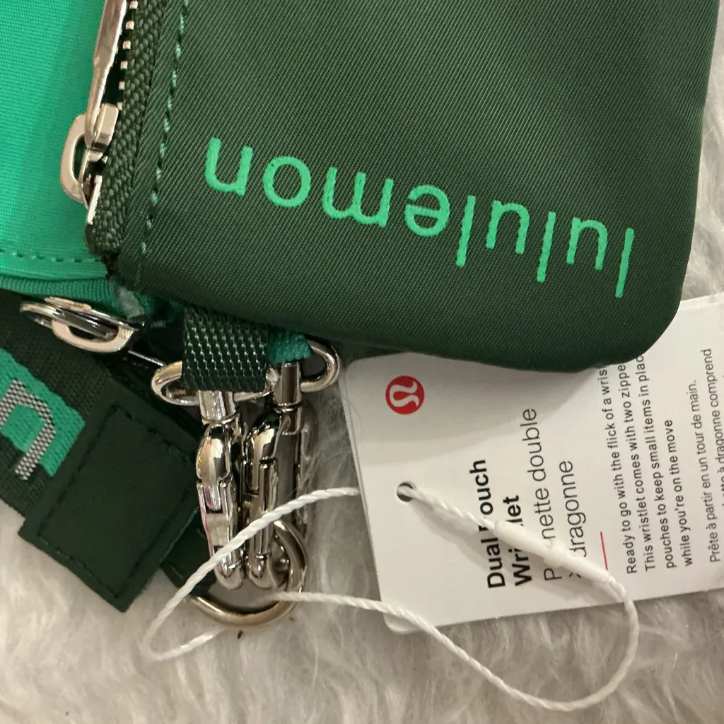 Lululemon Teal and Dark Green Dual Pouch Wristlet - Image 3