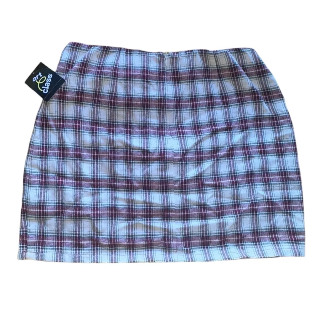 Y2K 28”  pleated plaid buckle mini skirt with a red white plaid pattern - Image 9