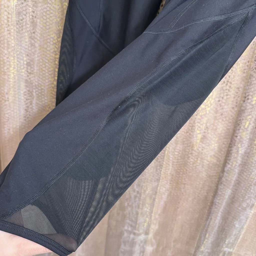 Old Navy Black Mesh Panel Powersoft Cropped Athletic Leggings XL - Image 7