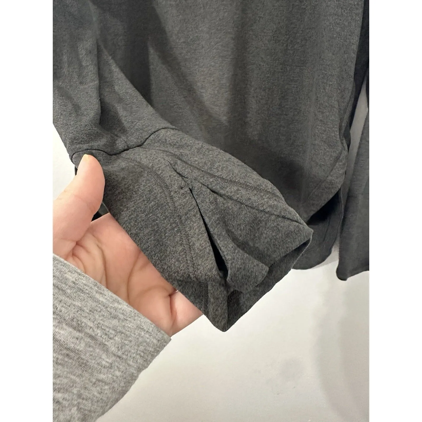 Athleta Uptempo Top Long Sleeve Athletic Tunic Heathered Gray Small Shirt - Image 3