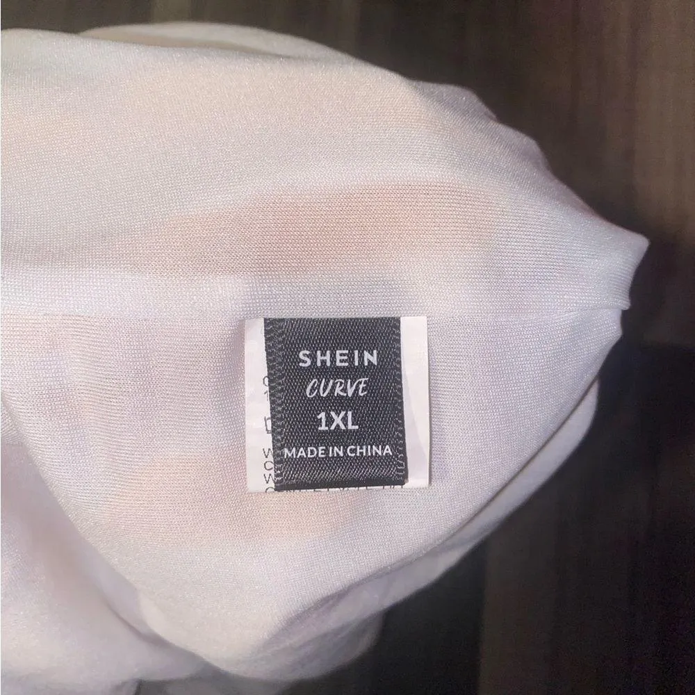 SHEIN Yellow and White Athletic Shorts with Vertical Stripes - Image 3