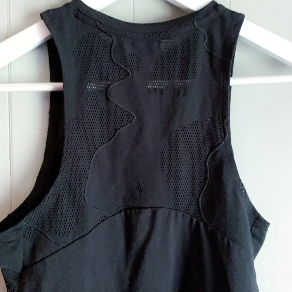 UNDER ARMOUR Women's Rush Knockout Team Tank S - Image 2