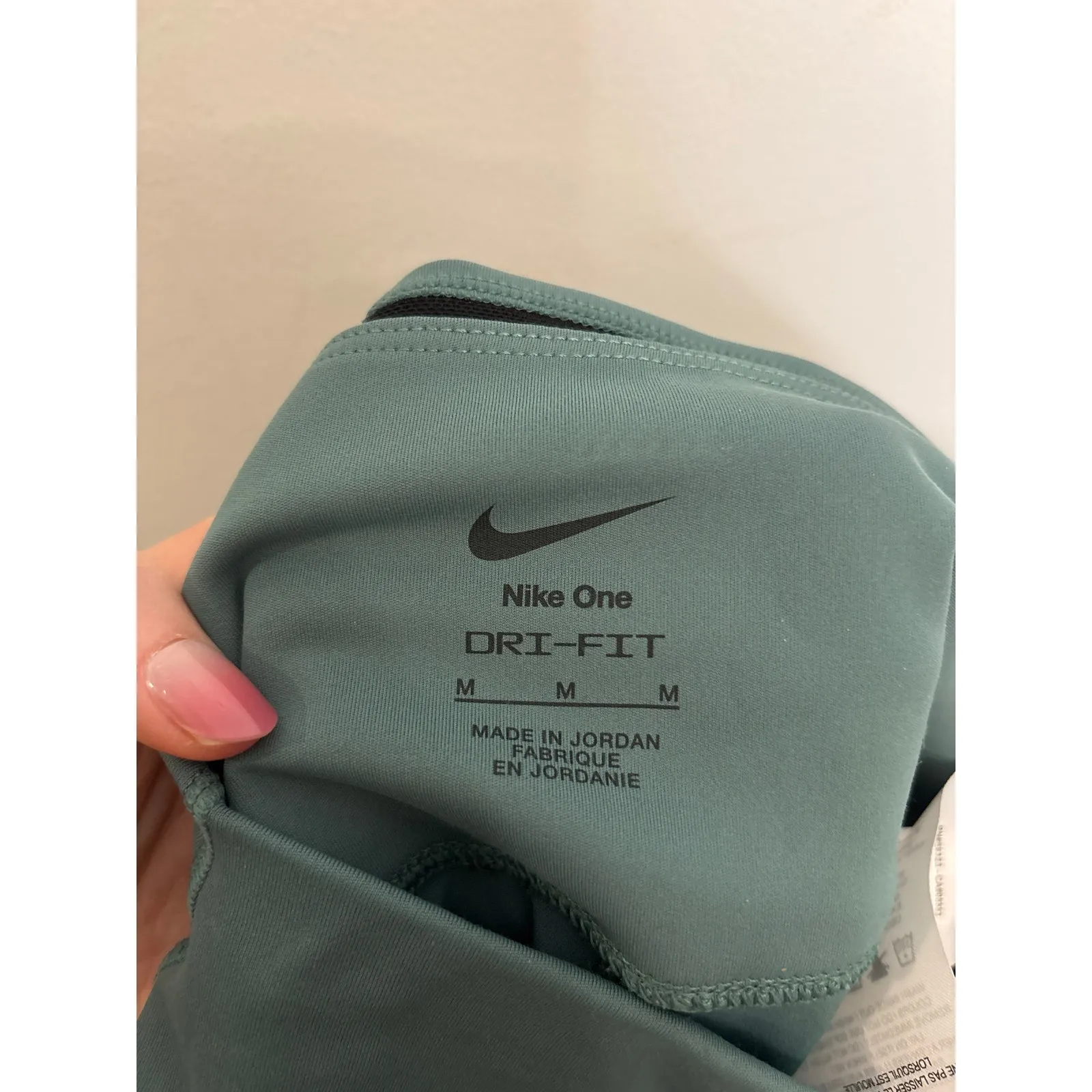 Nike One High-Waisted 8" Biker Shorts Womens Medium Bicoastal Green FZ6758-361 - Image 4