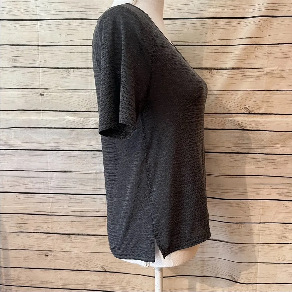 Nike DRI-FIT Knit Athletic Short Sleeve Tee Size Small - Image 6