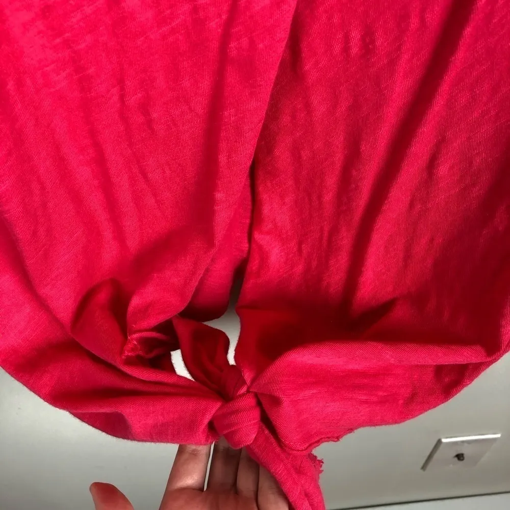 Sundry  Staycation Hibiscus Short Sleeve Tee Shirt - Image 6