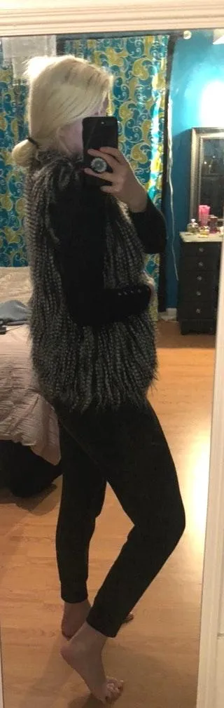 Feather Vest Black Size L - Image 3