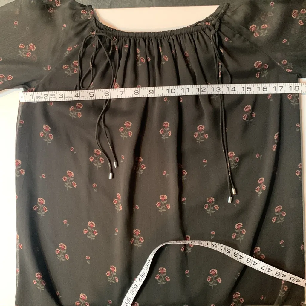 White House Black Market green floral off the shoulder bell sleeve blouse XS - Image 12