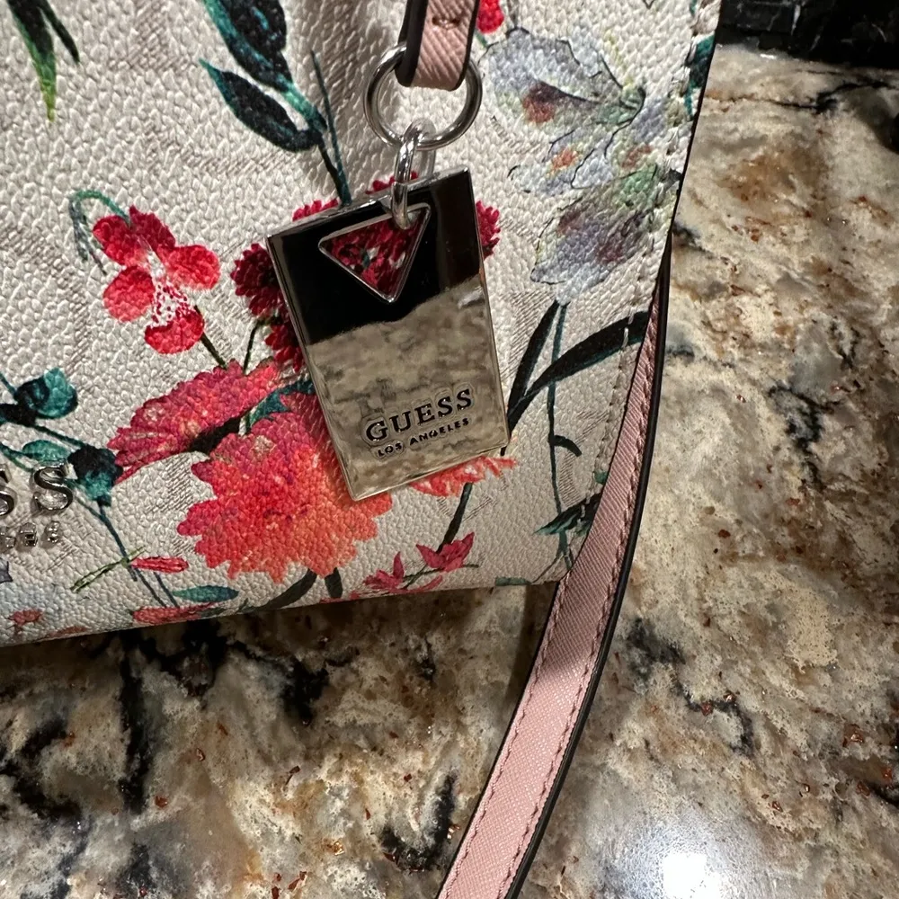 Guess Floral Satchel Mini Bag Pink Flowers Shoulder Crossbody Purse New NWOT - Image 3