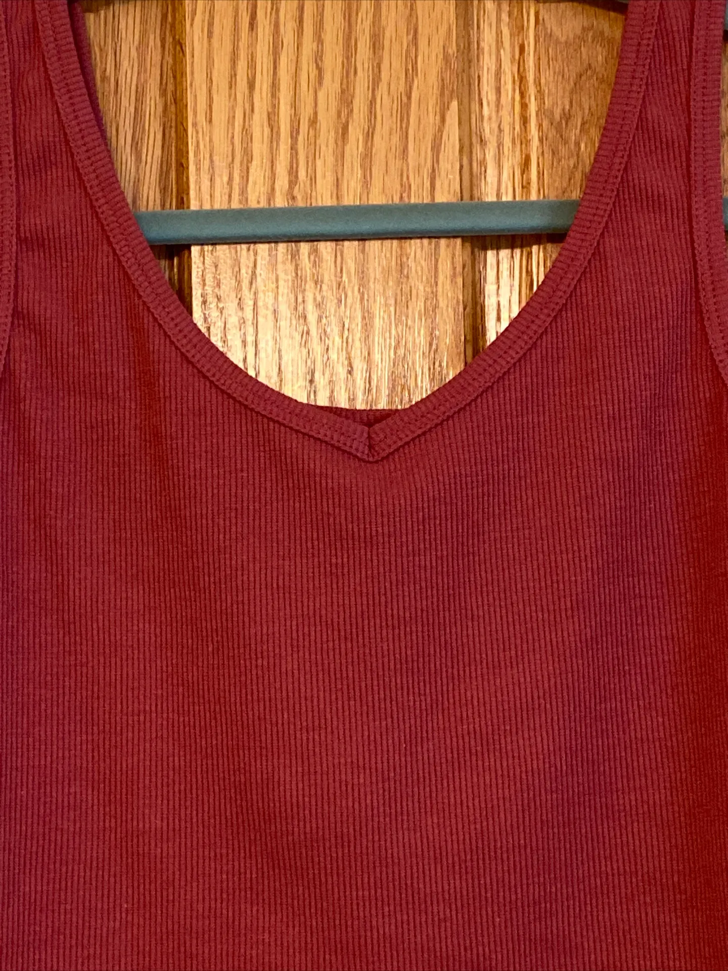 Womens Fitted Stretch Sleeveless Everyday Tank Top Casual M Ribbed Red Cropped - Image 2
