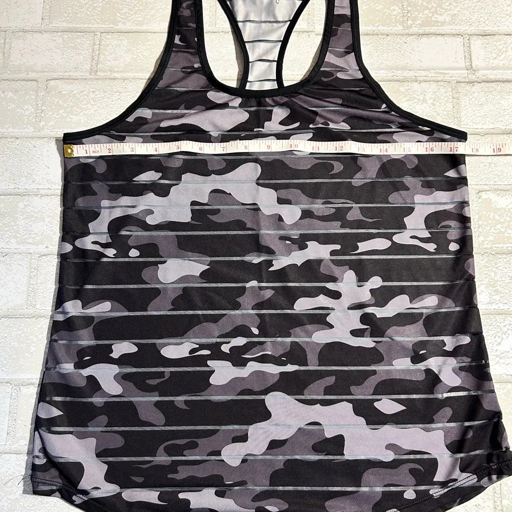 Zyia  Women's Tank Top Bundle - Image 7