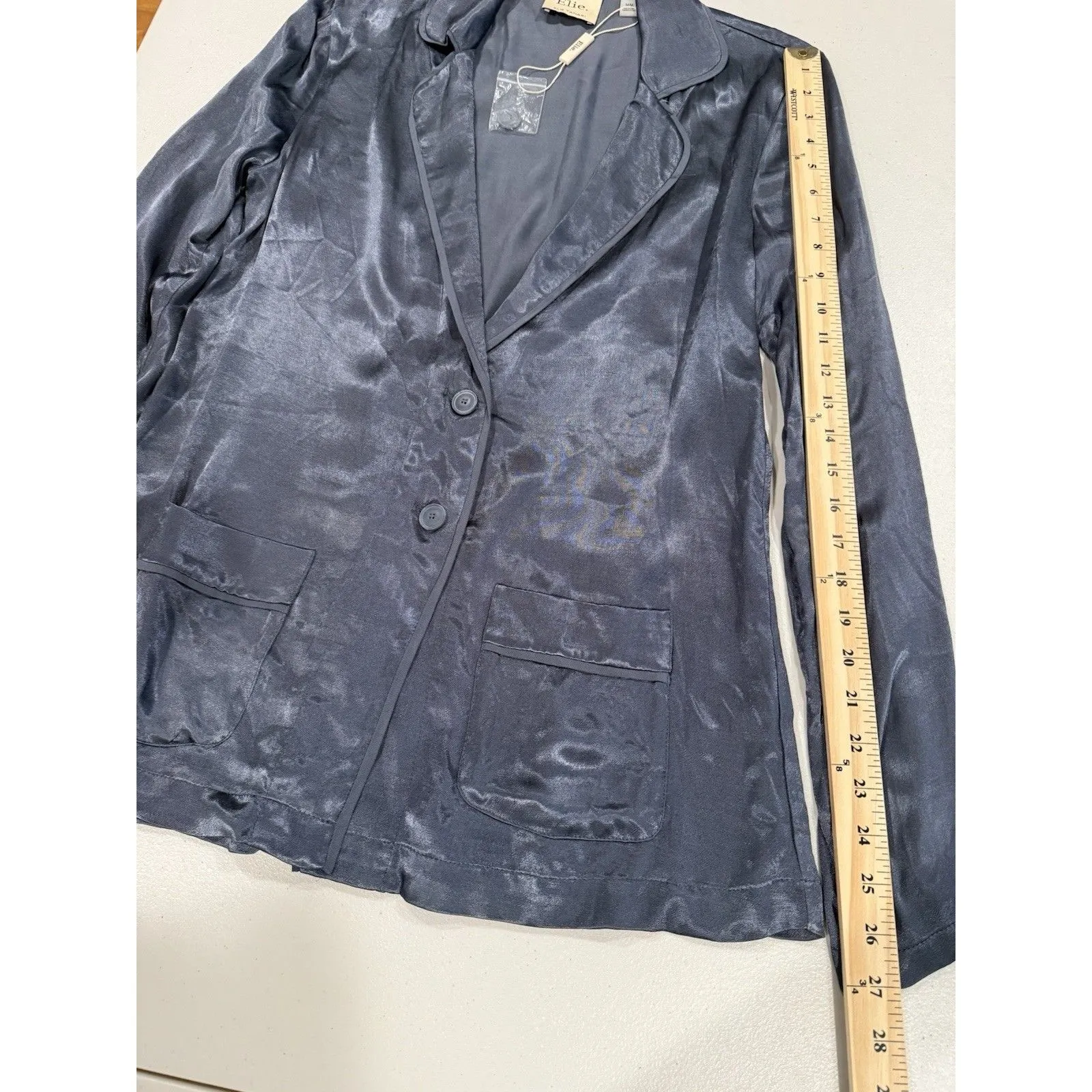 NEW Tahari Blazer Women Medium Lightweight Career Travel Work Indie Quiet Luxury - Image 5